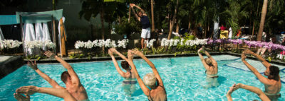 Gruppe bei Aqua-Gymnastik in der großen Lagune